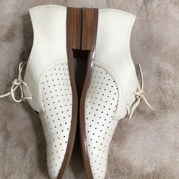 🆕 HALOGEN Perforated Lace Up Oxford Shoes Low Heel - Picture 4 of 9
